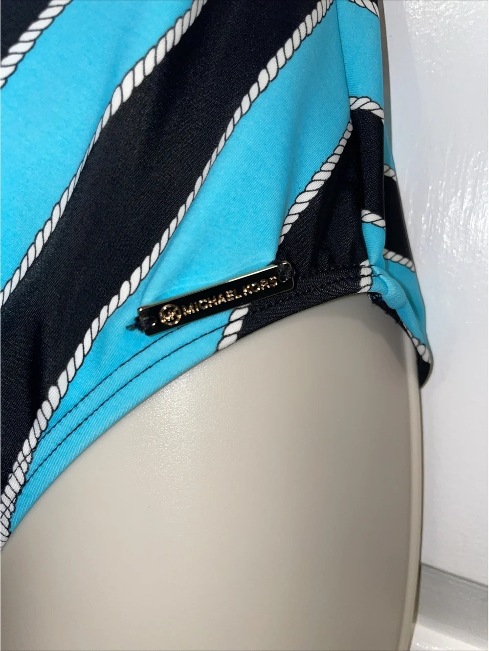 Michael michael kors one piece Halter swimsuit Blue/Black Cruise Size 10 Keyhole
